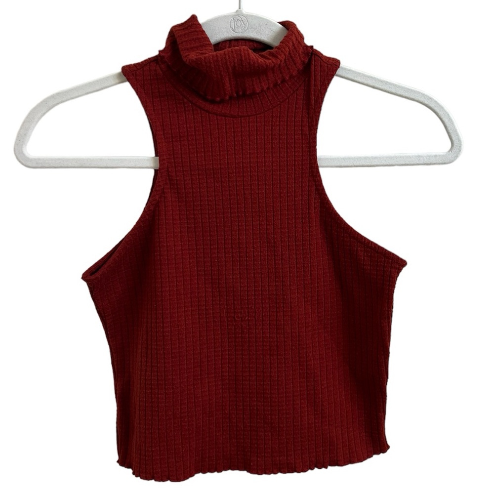 Forever 21 knit sleeveless turtleneck crop top